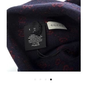 Practically brand new Gucci wool beanie/hat/toque
